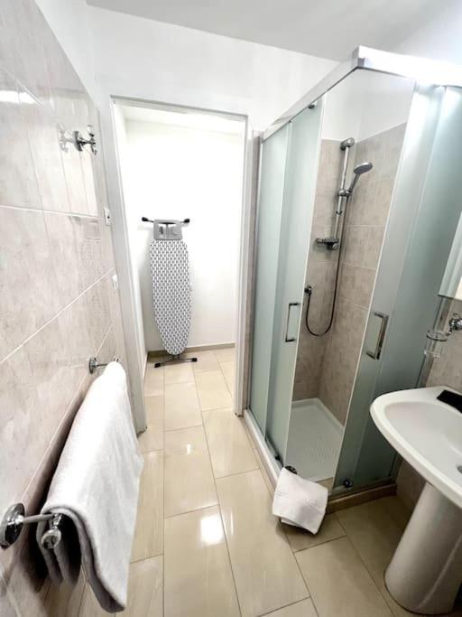 Hotel Virginia Apartaments - Stazione Termini Roma Exterior foto